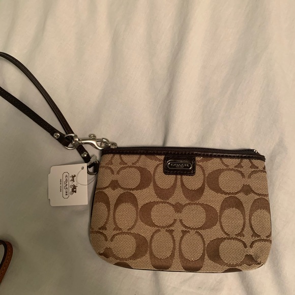 COACH WRISTLET - Picture 2 of 4